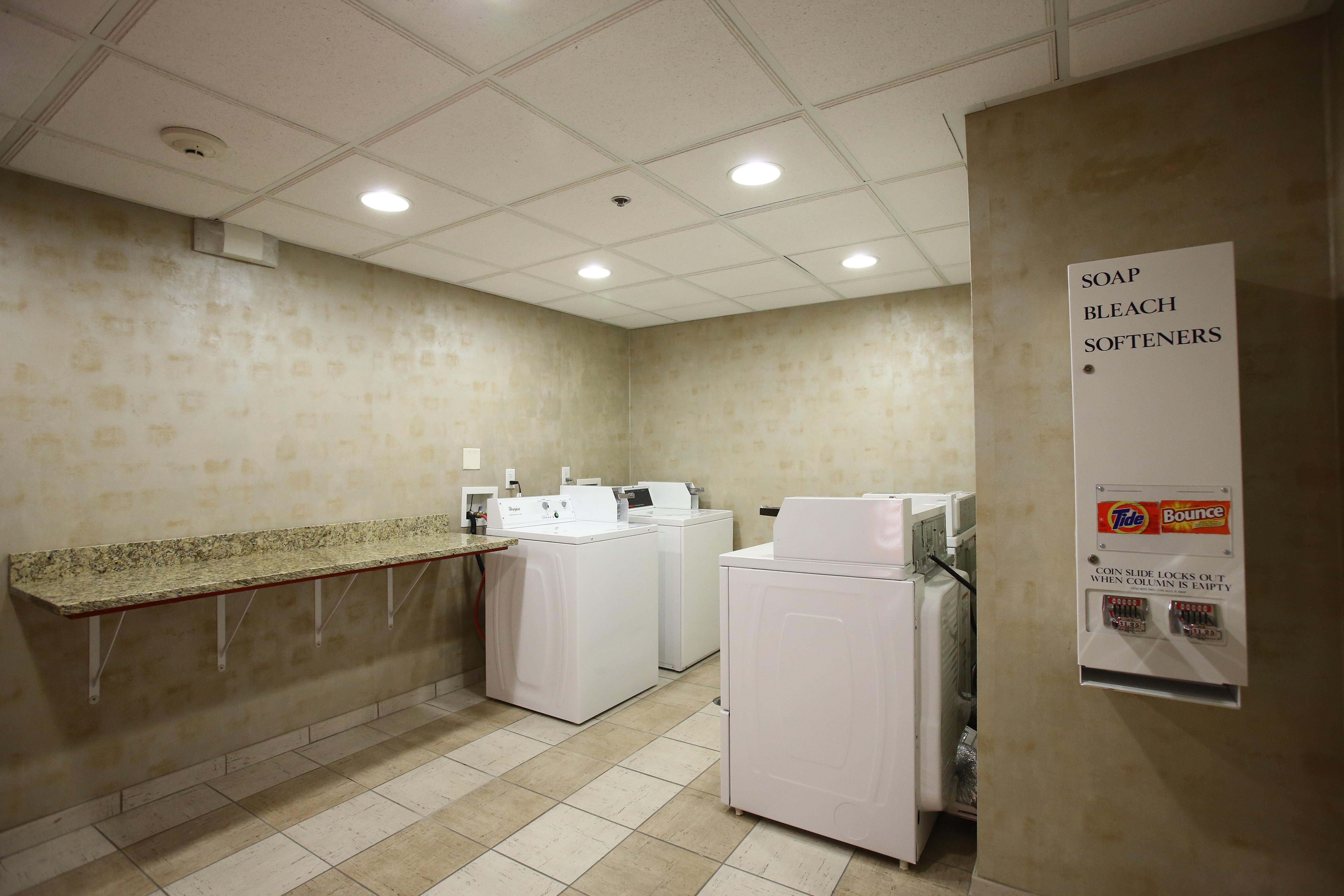 Holiday Inn & Suites Salt Lake City - Airport West By Ihg Ngoại thất bức ảnh