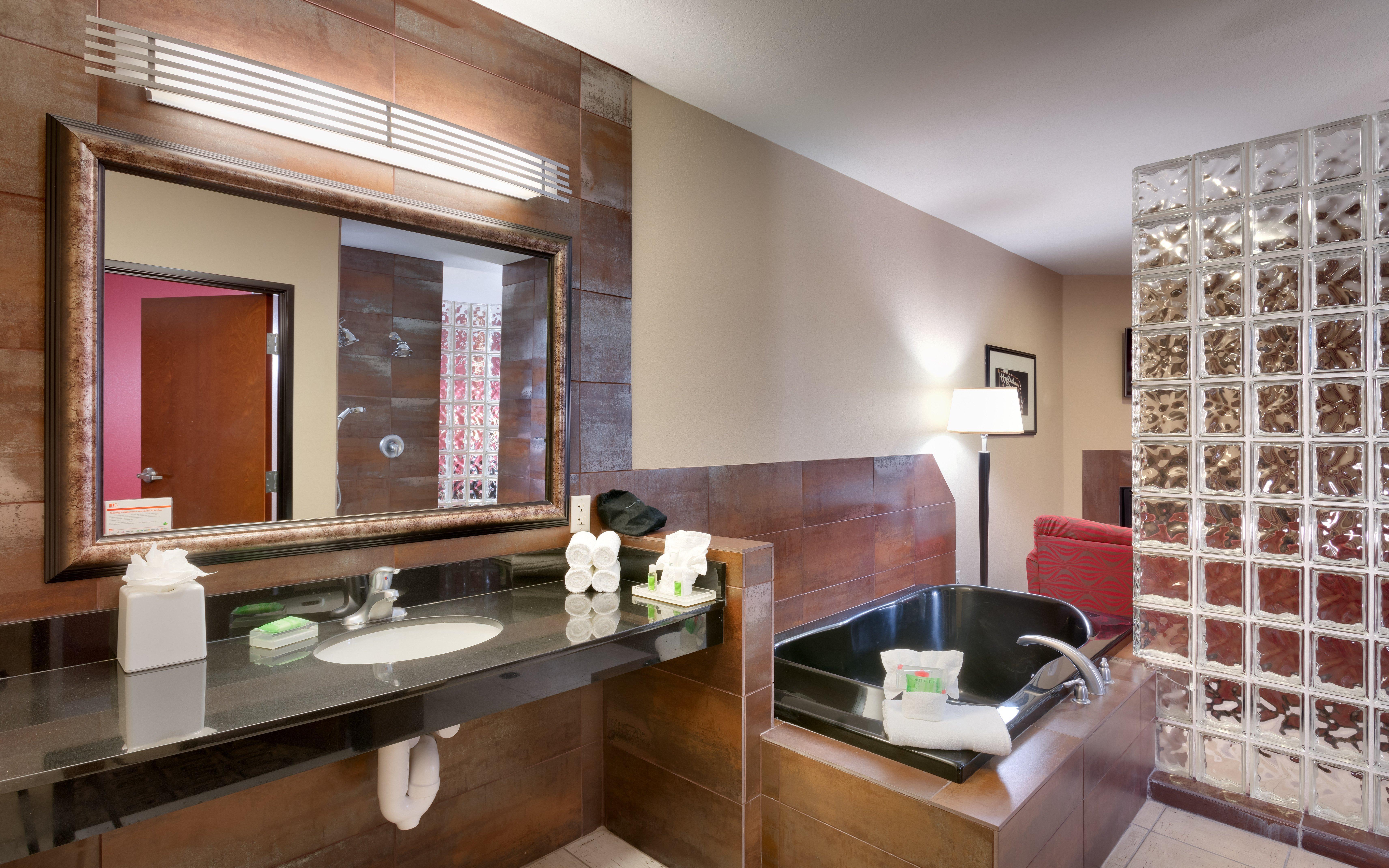 Holiday Inn & Suites Salt Lake City - Airport West By Ihg Ngoại thất bức ảnh